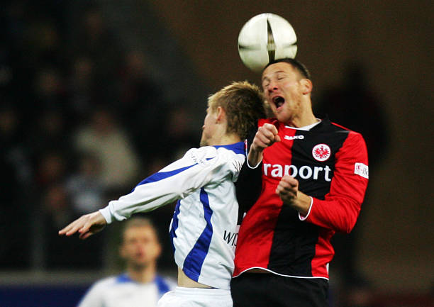 中捧杯的关 中捧杯的关