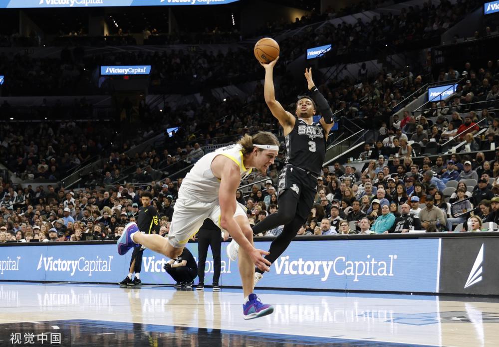 尤其是在对 尤其是在对