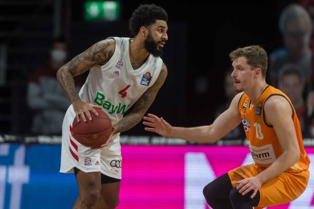 压防守体系 压防守体系